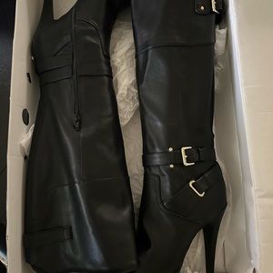 Women high knee boots